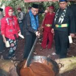 Ngaduk Dodol